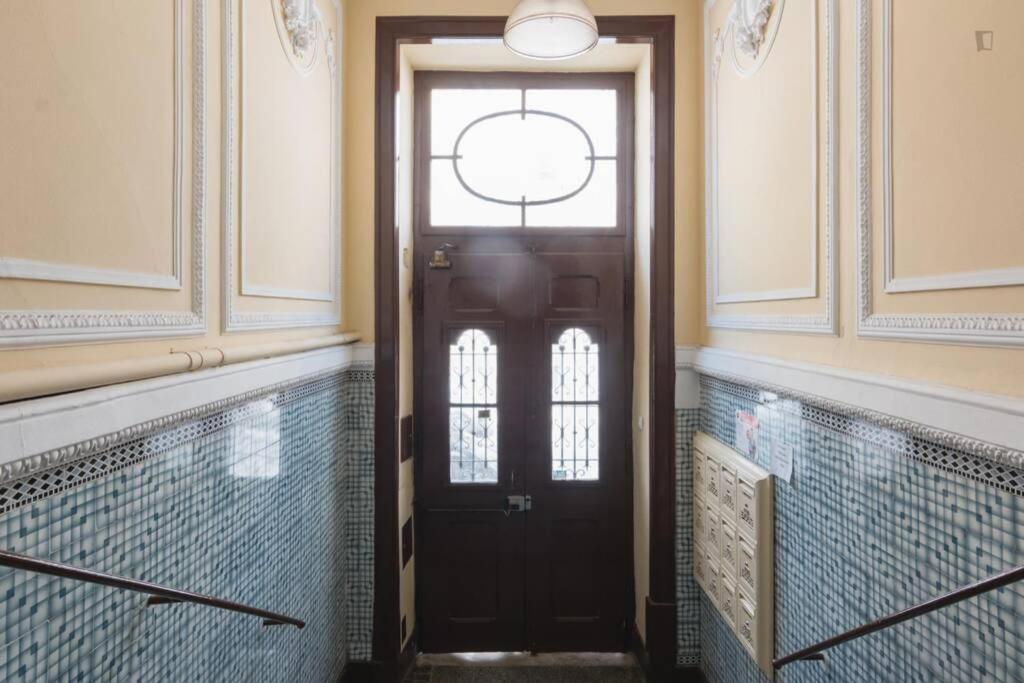 Sunny Terrace Apt, Close To Downtown! 2 Bedroom Flat Lisboa Exterior foto
