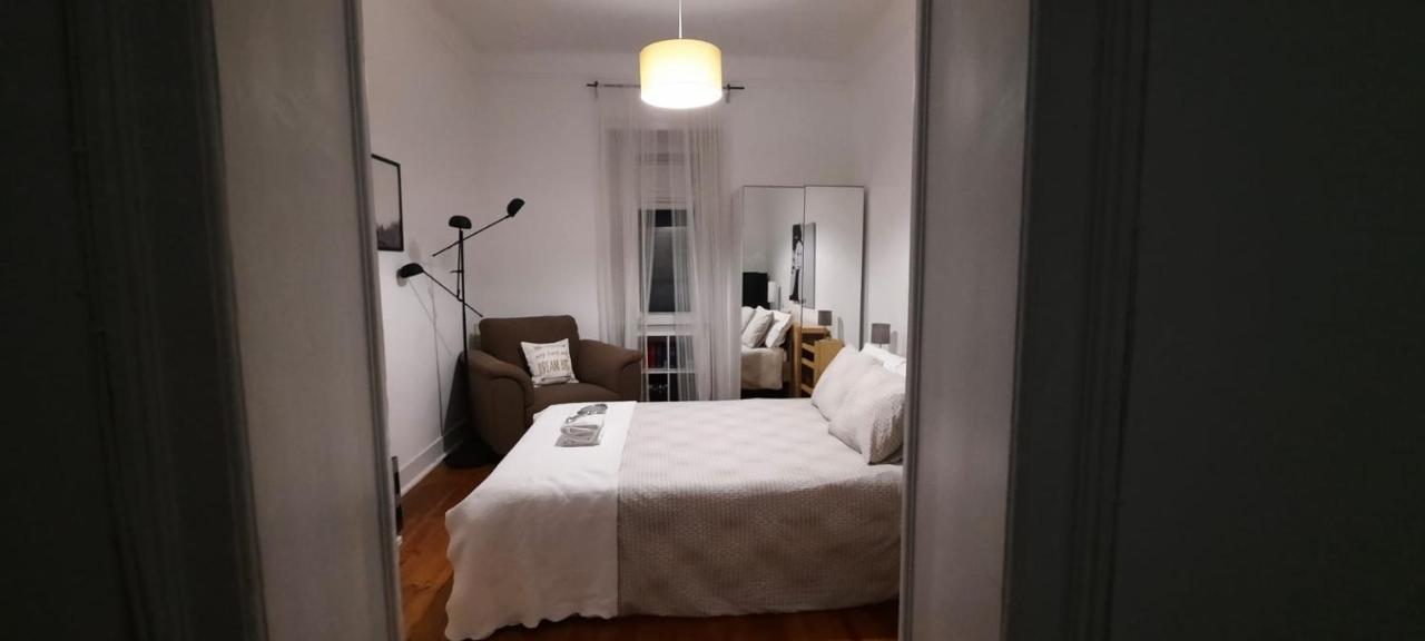 Sunny Terrace Apt, Close To Downtown! 2 Bedroom Flat Lisboa Exterior foto