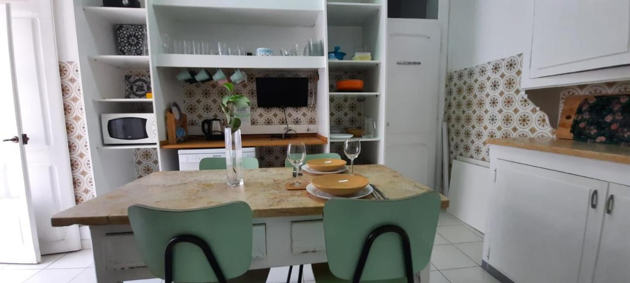 Sunny Terrace Apt, Close To Downtown! 2 Bedroom Flat Lisboa Exterior foto